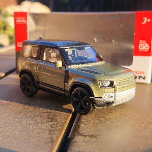 Land rover defender diecast - rover,