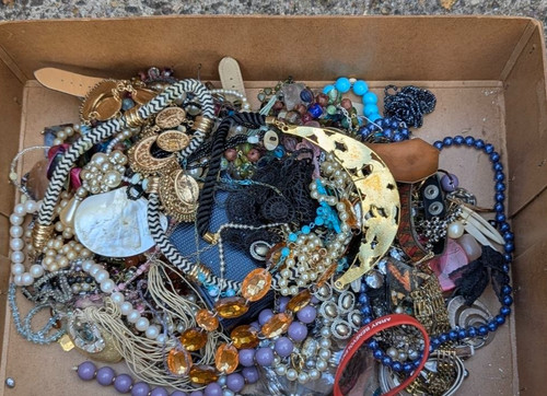 Vintage costume jewellery - vintage,