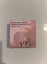 MALLY Flawless Finish Transforming Effect Foundatio Shade LIGHT 41oz  Boxed