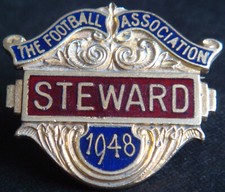 THE FOOTBALL ASSOCIATION 1948 STEWARD Badge Brooch pin In gilt 40mm x 36mm
