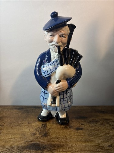 Vintage scottish bagpipes - vintage,