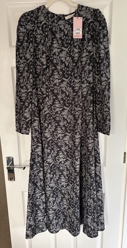 Laura ashley long sleeved - laura,