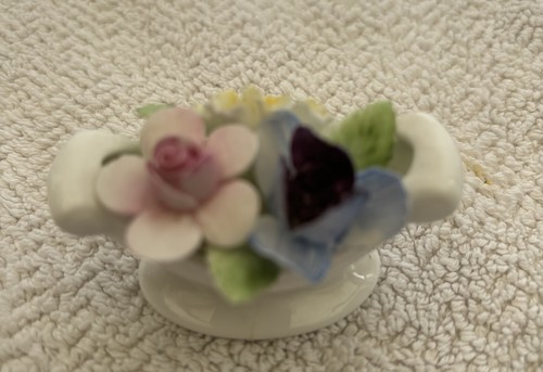 Royal doulton small floral - royal,