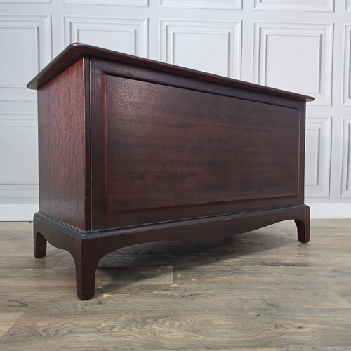 Vintage stag minstrel - vintage,