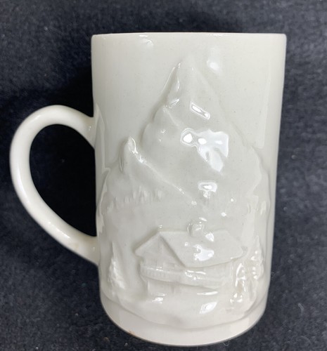 Vtg mini mug cup chalet - w,