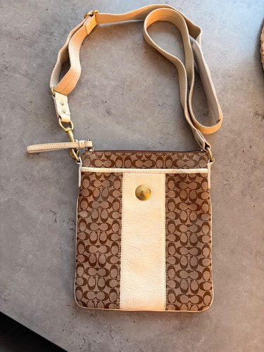 Coach signature canvas - signature,