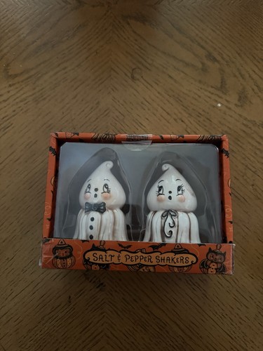 Johanna parker halloween ghost - halloween,