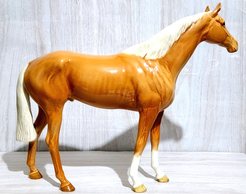 Beswick high large - beswick, 12"