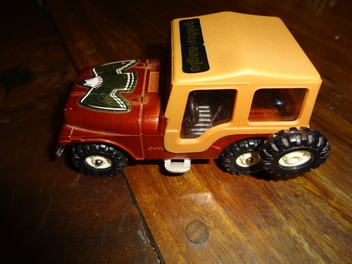 Corgi jeep golden - jeep, cj-5