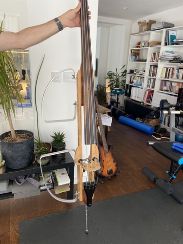 Bespoke basses superlight - bespoke,