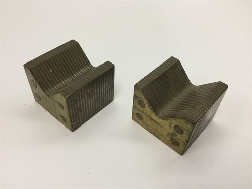 Lot magnetic v - of,