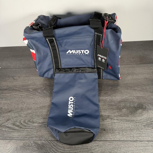 Musto genoa small carryall bag - genoa,