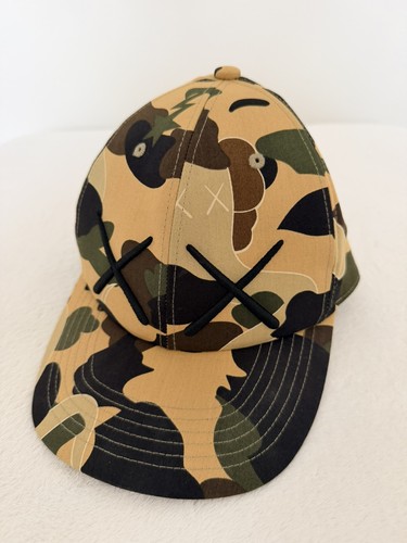 Bape kaws bendy - kaws,
