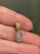Small Beautiful Pendant 9ct Diamond and Opal Yellow Gold - see full description 