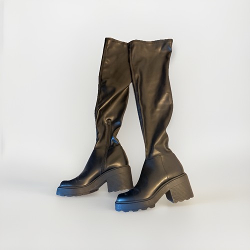 Knee high boots - knee, size