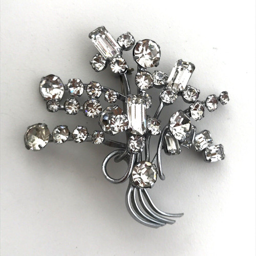 Vintage sparkly prong set - vintage,