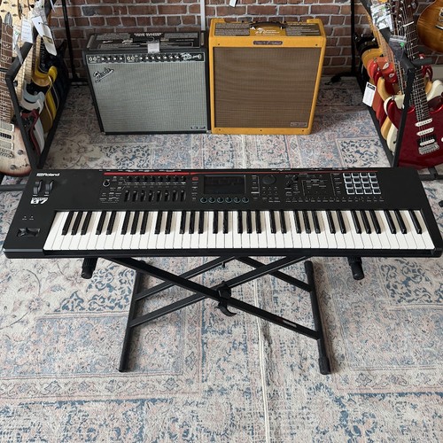 Used roland fantom music - roland, fantom-07