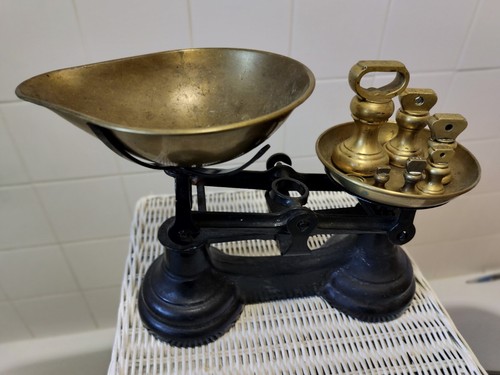 Vintage cast iron balance - vintage,