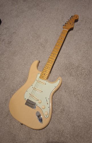 Fender stratocaster parts - fender,