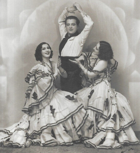 Vintage photo spanish dancers - vintage,