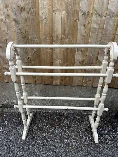 Vintage wooden towel rail - wooden,