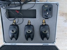 SUNDRIDGE OPTONIC DIGITAL BITE ALARM SET WITH CARRY CASE AND RECEIVER FISHING