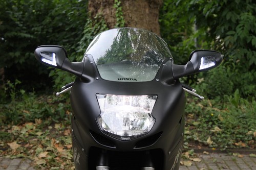 Black led indicator front - black,