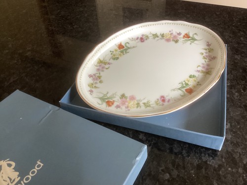 Wedgewood mirabelle oval tray
