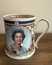 Aynsley Queen Elizabeth Golden