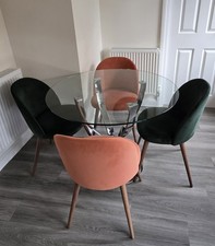 Next Round Glass Table + 4