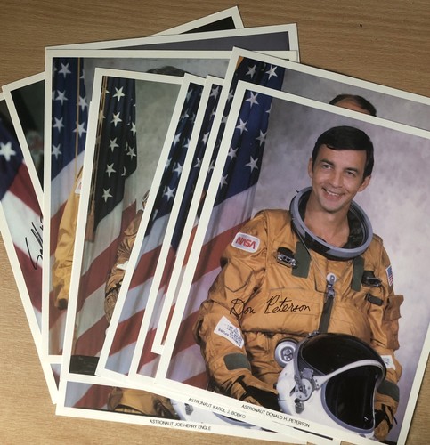 Nasa astronaut signed photo - nasa,