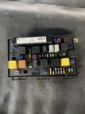 2010 Vauxhall Zafira Exclusiv Fuse Box 13268301 Z16XER Petrol 5dr MPV