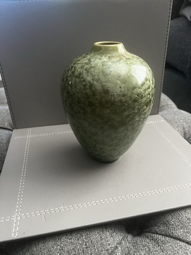 Toned green vase - green, of