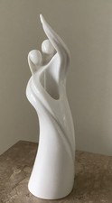 ENESCO CIRCLE OF LOVE FIGURE LIGHT OF LOVE WHITE CERAMIC 