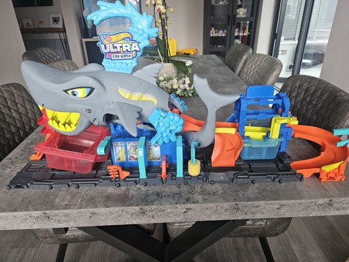 Hotwheels ultra carwash - ultra,
