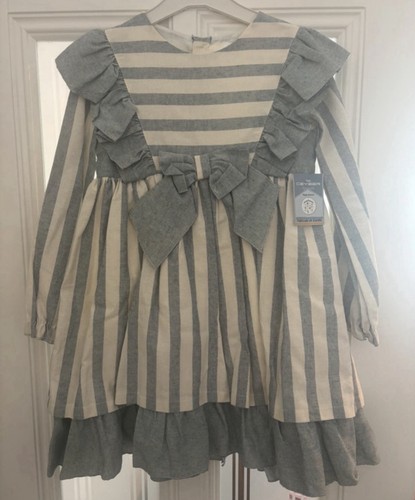 Spanish ceyber dress age - spanish,