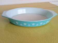 Vintage Pyrex Turquoise