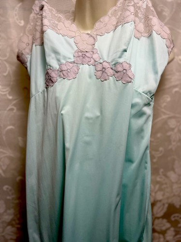 Vtg silky light - silky, nylon