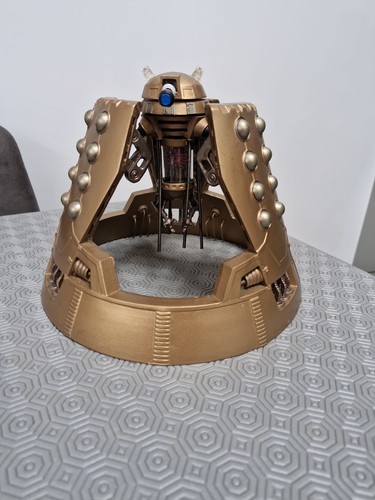Doctor who figure dalek - doctor,