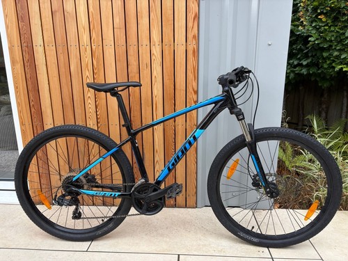 Giant atx mountain - atx, bike