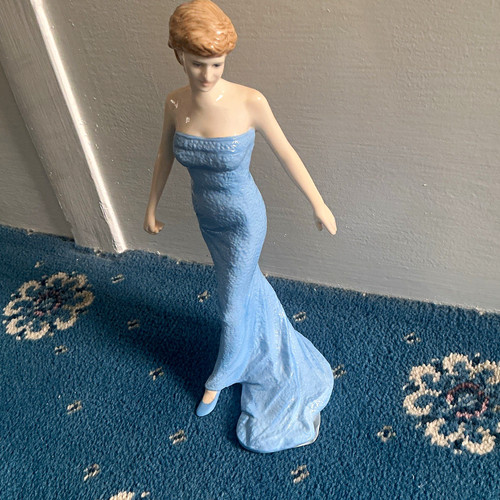 Royal doulton pretty ladies - pretty,