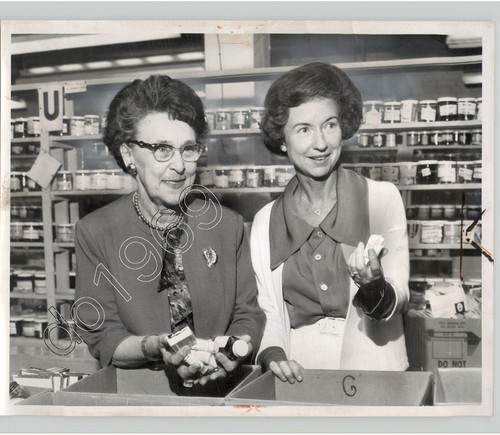 Mrs auberlin romney - mrs,