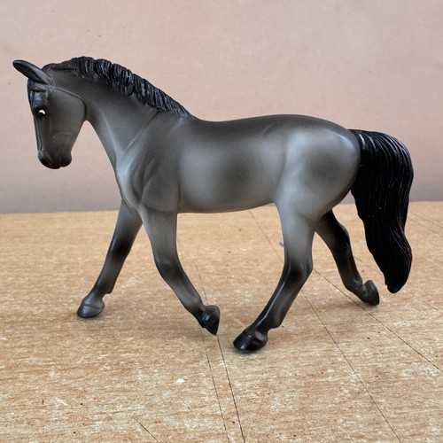 Breyer stablemates grey - breyer,