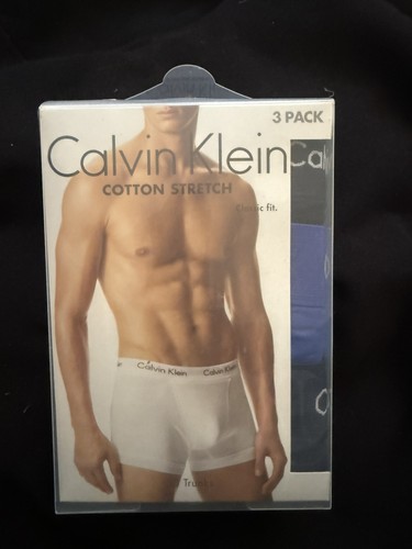 Men in pack boxer - ,