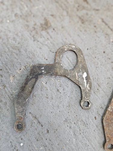 Pinto engine pair - of,