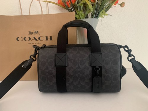 Nwt coach cet22 explorer - nwt,