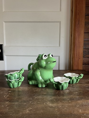 Vintage department frog - vintage,