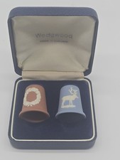Wedgwood Thimbles 1984 Christmas Set Jasperware Red Wreath Reindeer RARE