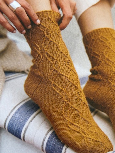 Gorgeous aran socks 23cm - gorgeous,