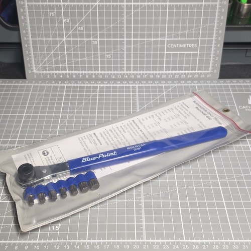 New blue point 8 pc - *new*, 8-pc